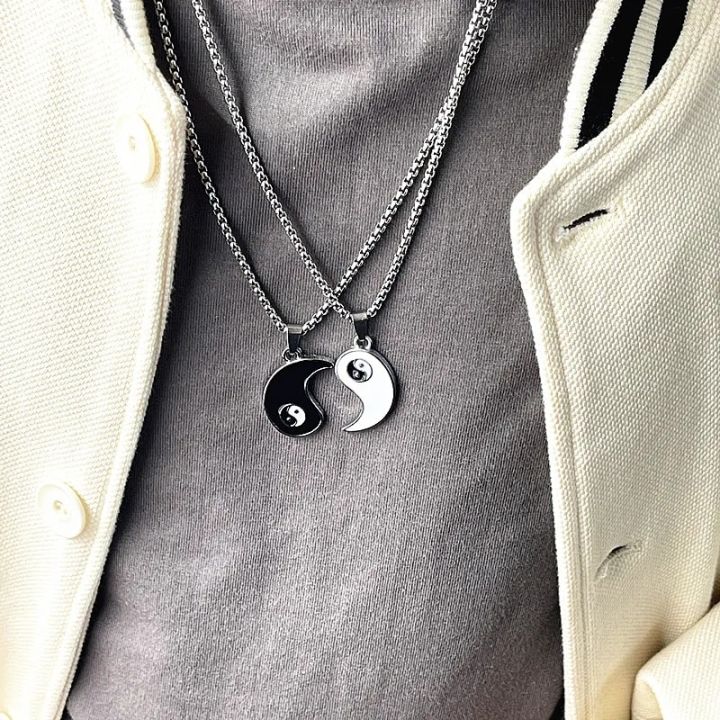 1pcs Tai Chi Paired Pendant Couple Necklaces For Lovers Best Friends Yin Yang Long Chain Necklace Fashion Jewelry Gifts