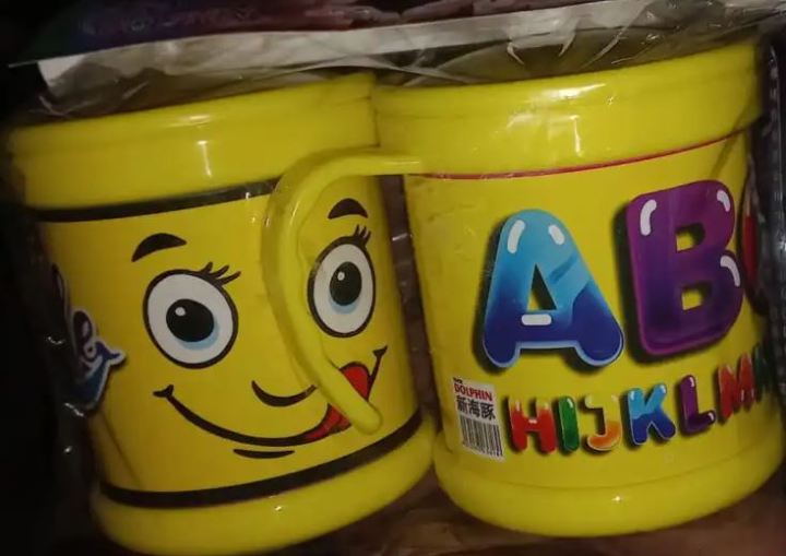 pack%20of%202%20unbreakable%20cups%20for%20kids%20with%20beautiful%20emoji%20Characters%20and%20Design%20for%20tea%20/%20for%20juice%20/%20for%20coffee%20(2%20in%201)%20-%20Image%202