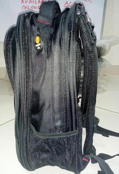 POWER%20IN%20EAVAS%20BACKPACK%20-%20Image%207