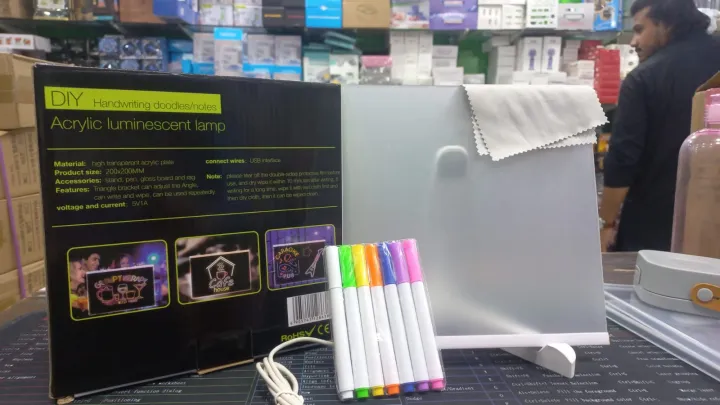 Acrylic%20LED%20Writing%20Message%20Board%20%7C%20Acrylic%20Clear%20Boards%20Message%20Board%20with%207%20Colors%20%7C%20LED%20Note%20Board%20Pad%20with%20Stand%20%7C%20Adjustable%20Light%20Up%20Kids%20Drawing%20Boards%20%20(Large%20Size%2020*20cm)%20-%20Image%203