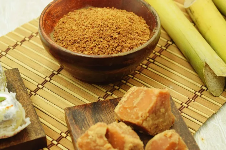 Organic%20Jaggery%20Powder%20227g%20%7C%20Natural%20Gur%20Powder%20%7C%20Healthy%20Sugar%20Alternative%20-%20Image%203