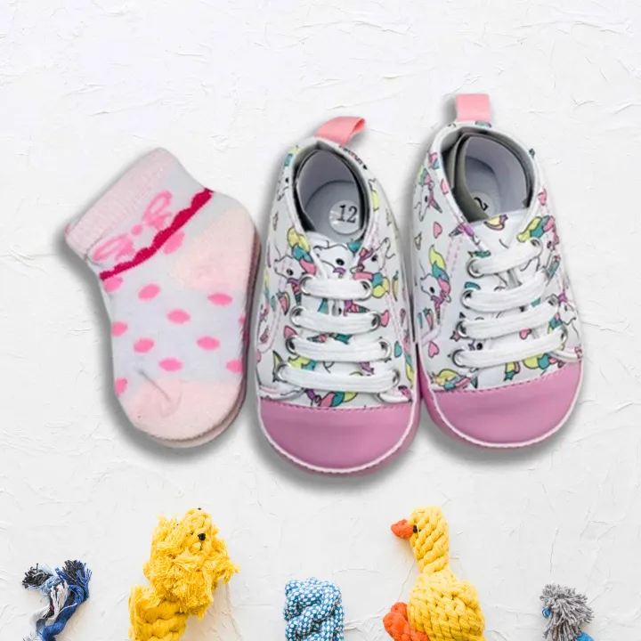 Imported%20Baby%20Shoes%20with%20Cozy%20Socks%20-%20Image%204
