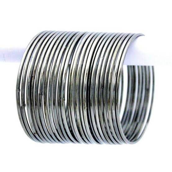 ladies%20churiyan%20-%20silver%20golden%20colour%20glass%20ladies%20bangles%20set%201%20dozen%2012%20churiyan%20-%20Image%207