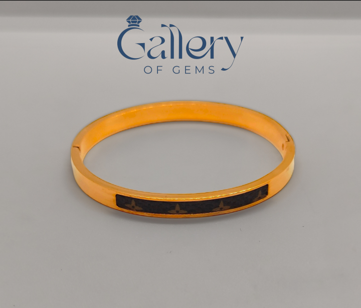 STAINLESS%20STEEL%20BRACELET%20HANDCUFF%20FOR%20WOMEN%20BRACELET%20FOR%20GIRLS%20-%20Image%204