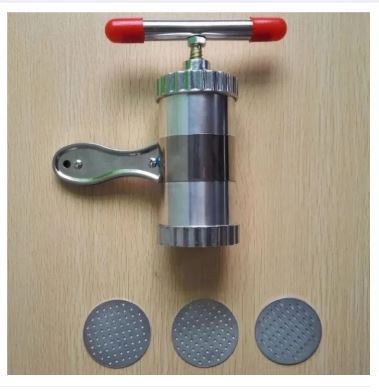 Noodle%20Juice%20Maker%20Pressure%20Machine%20With%20Plastic%20Handle%20Nimko%20Kitchen%20Accessories%20Press%20Nimco%20Maker%20Stainless%20Steel%20with%203%20stainless%20steel%20blades%20-%20Image%208