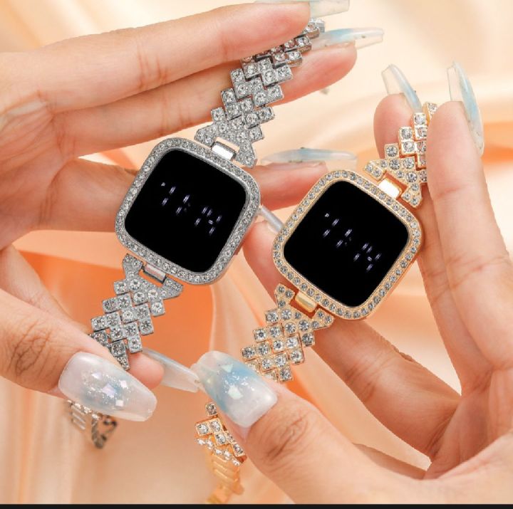 Diamond%20Touch%20Screen%20LED%20Watch%20For%20Ladies%20%7C%20Stainless%20Steel%20Chain%20in%20Round%20Dial%20For%20Girls%20%7C%20Digital%20Wristwatch%20For%20Women%20in%20Square%20Dial%20Shape%20-%20Image%203