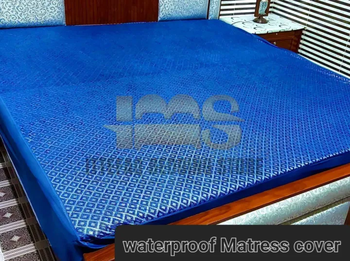 "King%20Size%20Fitted%20Waterproof%20Mattress%20Cover%20%E2%80%93%20Plachi%20Texture,%20Non-Slip,%20Summer-Ready%20Material"%20-%20Image%204