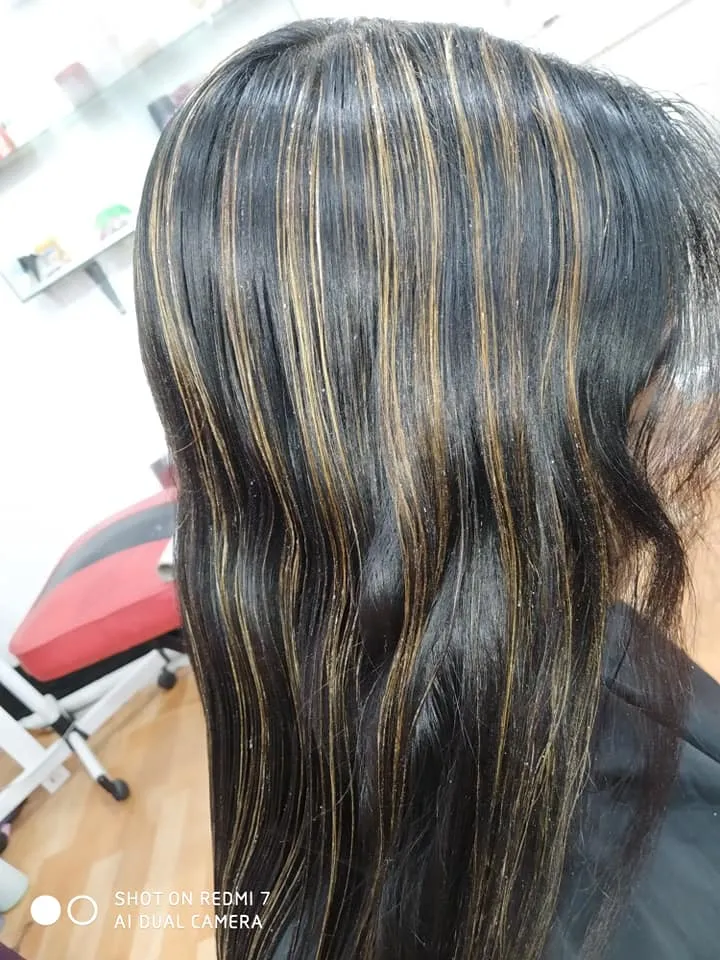 Streaks colour sales
