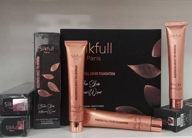 Silkfull%20tube%20foundation%20waterproof%20-%20Image%205
