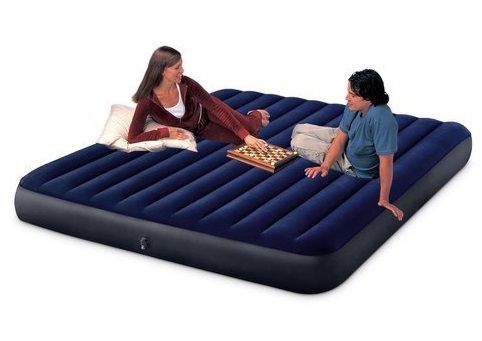 intex%20air%20mattress%20king%20size(80''x72'x10'')without%20pump,air%20mattress%20intex%20for%203%20person%20-%20Image%204