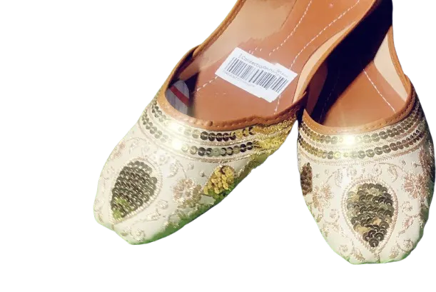 Black%20Embroidered%20Ladies%20Khussa%20-%20Image%203