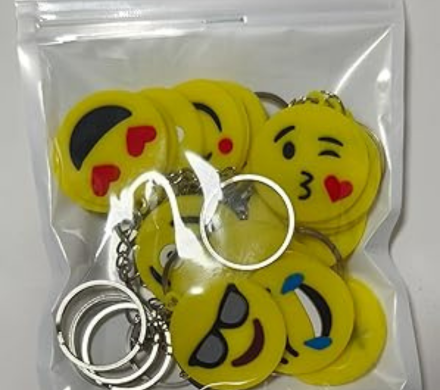The%20Pack%20Of%206%20Emojis%20Keychains%20Colors%20Phone%20Emoji%20Keychain%20Little%20Yellow%20Smile%20Heart%20Round%20Plastic%20Car%20Keyring%20Children's%20Bag%20.%20-%20Image%203