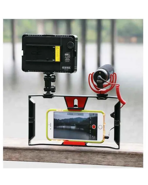 Ulanzi%202nd%20Generation%20Smartphone%20Video%20Handle%20Rig%20Filmmaking%20Stabilizer%20Case%20-%20Black%20-%20Image%204