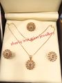 High quality gold plated locket set with chain champion colour. 