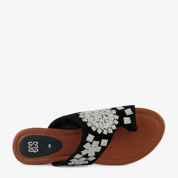 ECS%20Floral%20Embroidered%20Chappals%20Flat%20Chappal%20For%20Women%20-%20Image%204
