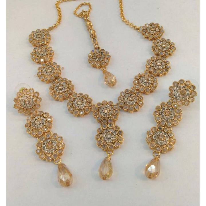Gold plated hand made kundan bridal set