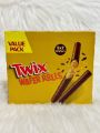 Twix Wafer Roll with Caramel Cream Filling Covered in Milk Chocolate (5×2 Wafers) (112 gram Pack) (Made in Egypt). 