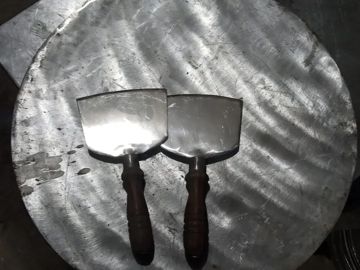 pure%20iron%20hotplate%20(tawa)%20WITH%20pair%20of%20takatak%20spoon%20%20wood%20handle%20heavy%20quality%20for%20making%20takatak,tawa%20keema%20,%20tawa%20chicken,%20tawa%20kajali,%20fry%20muttom%20cham,%20tawa%20chicken%20frying%20,fish%20fry,%20%20kalaji%20fry,%20paratha%20roti%20and%20many%20more%20itmes%20you%20can%20cooking%20on%20it%20-%20Image%202