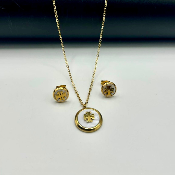 Beautiful%20Tory%20Burch%20Jewellery%20Set%20Necklace/%20pendant,%20Earings/Studs/tops%20Trending%20fashion%20korean%20style%20imported%20vintage%20jewelry%20for%20girls%20and%20womens%20stainless%20steel%20fashion%20gift%20Elegant%20-%20Image%206