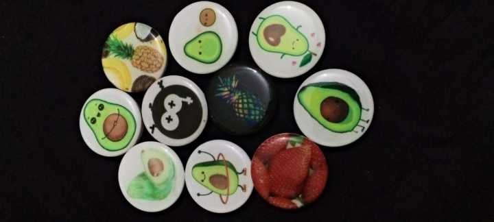 Mobile%20holder%20stand%20symbol%20pop%20socket%20phone%20holder%20popsockets%20stand%20by%20Meerub%20collection%20-%20Image%205