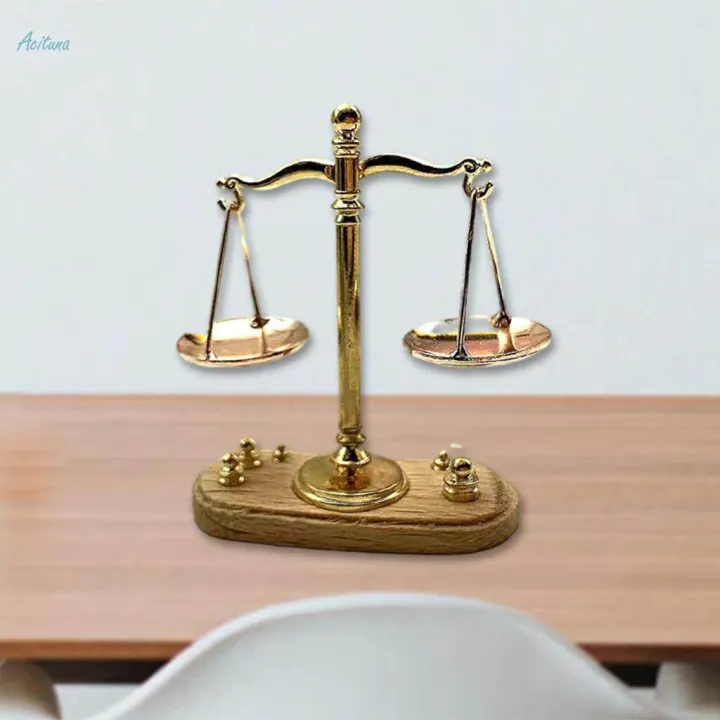 Vintage%201:12%20Dollhouse%20Miniature%20Balance%20Scale%20with%206%20Weight%20for%20Room%20Pretend%20Play%20Furniture%20-%20Image%203