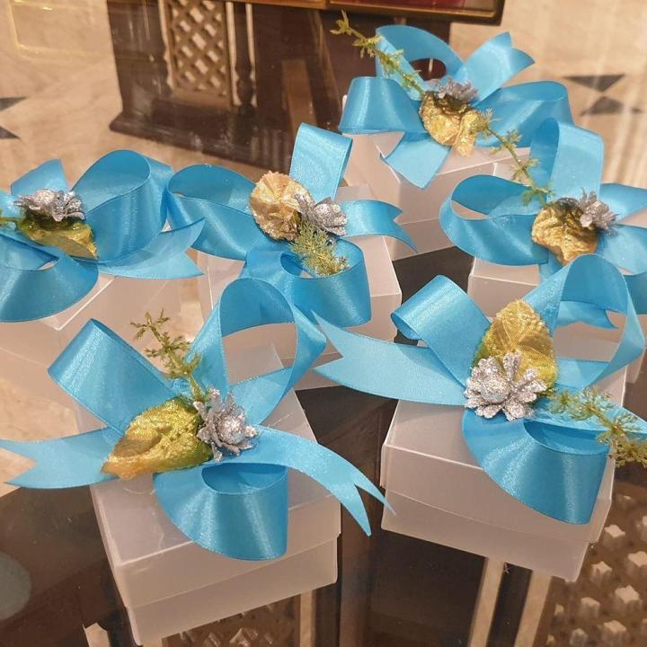 set of 7 Favor boxes/gift boxes / party boxes / bid boxes