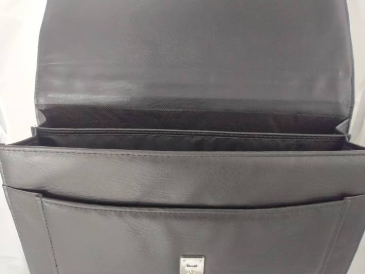 DOCUMENT%20BAG%20-%20Image%202