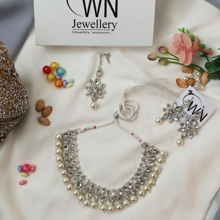 Jewellery%20Set%20Kundan%20-%20(3%20in%201)%20Necklace,%20Earrings%20&%20Maang%20Tika%20-%20Artificial%20Jewellery%20for%20Women%20&%20Girls%20-%20Fashion%20Jewellery%20Golden%20Combination%20%20OWN%20Jewellery%20-%20Image%203