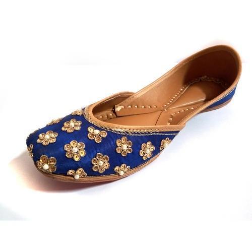 Multi Stylish  High-Quality Embroidered Leather Casual Chapli Khussa For Women