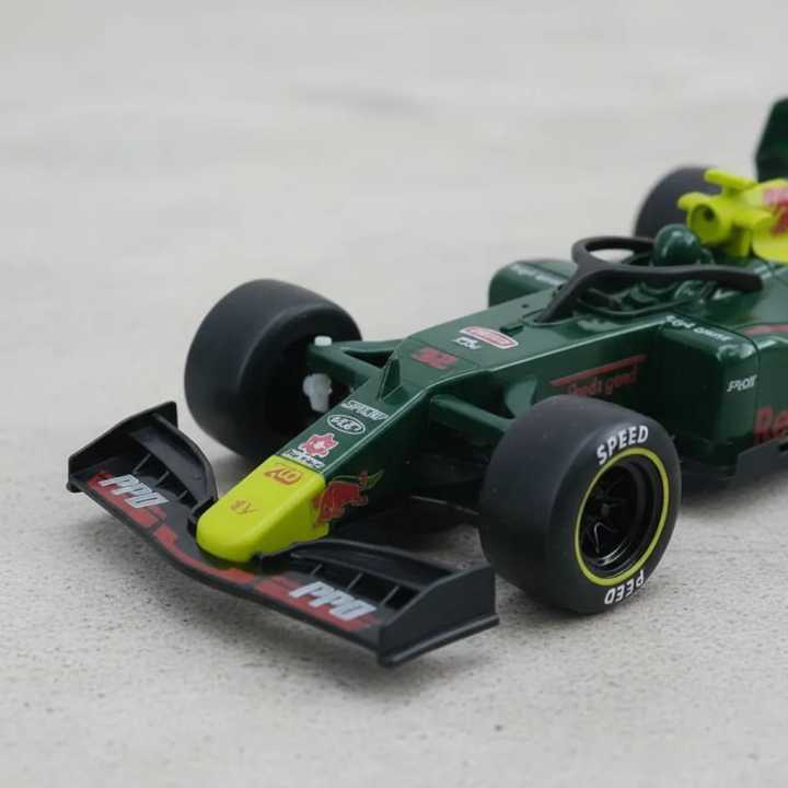 Drift%20Spray%20F1%20Formula%20Remote%20Control%20Racing%20Car%20Rechargeable%20Multicolor%20-%20Image%2010