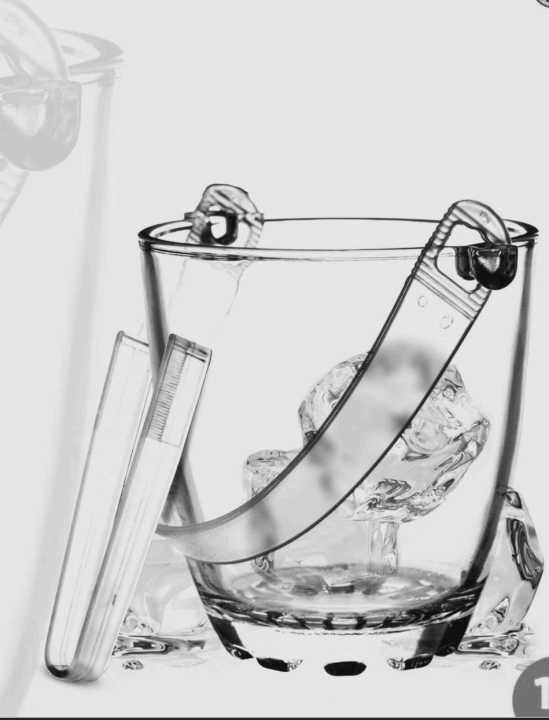 Glass%20Ice%20Bucket%20with%20Transparent%20Plastic%20Tong%20-%20Image%203