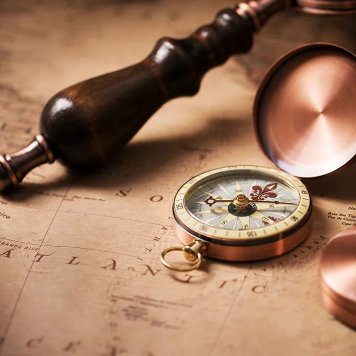 MeterMall%20Mini%20Compass%20Bronze%20Flip%20Cover%20Metal%20Pocket%20Watch%20Compass%20Practical%20Guider%20For%20Outdoor%20Camping%20Hiking%20Nautical%20-%20Image%203