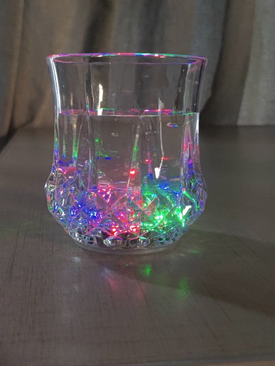 Magic%20LED%20Color-Changing%20Glass%20%E2%80%93%20Inductive%20Rainbow%20Light%20Cup%20with%207-Color%20Lighting%20-%20Image%206