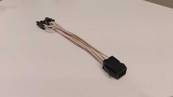 6%20pin%20to%208%20pin%20PCI%20Express%20GPU%20Adapter%20Cable%20-%20Image%205