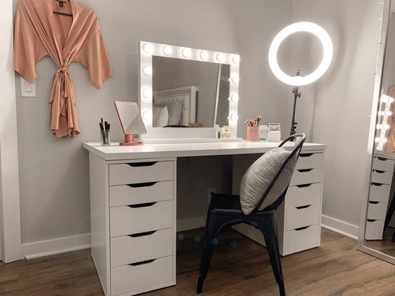 Stylish Aesthetic Wooden Dressing Table with Mirror and 10 Drawers - Vanity Mirror Dressing Table for Girls and Women