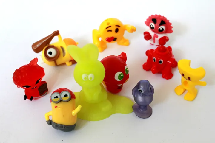 Pack%20of%2010%20Different%20Cartoon%20Character%20Toys%20For%20kids%20&%20Decoration%20%20&%20Collectibles%20-%20Image%202