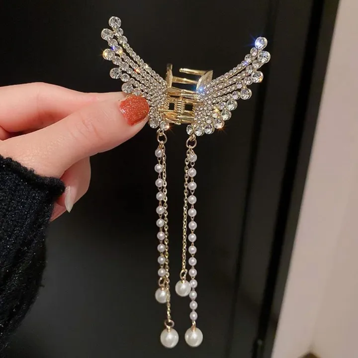 Butterfly%20Tassel%20Hair%20Claw%20Clip%20-%20Elegant%20Non-Slip%20Metal%20Hair%20Accessories%20for%20Thick%20or%20Long%20Hair%20-%20Image%203