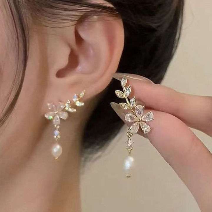 Exquisite Leaves Crystal Flower Stud Earrings Women Zircon Tassel Drop Earrings Layor