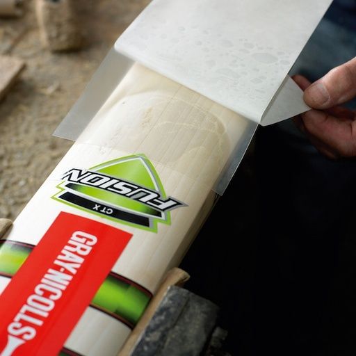 Cricket%20Bat%20Face%20Protector%20Doted%20and%20%20Plain%20-%20Transparent%20-%20Image%202