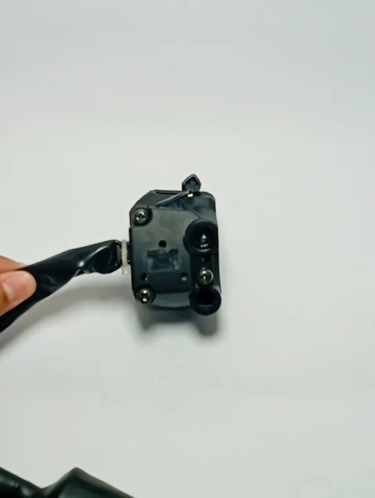 Suzuki%20GD%20110%20Genuine%20Self%20Starter%20Assembly%20%E2%80%93%20Original%20Electric%20Start%20Unit%20-%20Image%204