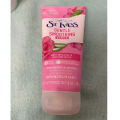 St-ives Gentle Smoothing Rose Water Aloe Vera Scrub 170g in pakistan. 