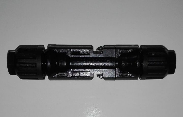 MC4%20Connectors%20for%20Solar%20Panels%20/%20Plate%20Solar%20System%20-%20Image%204