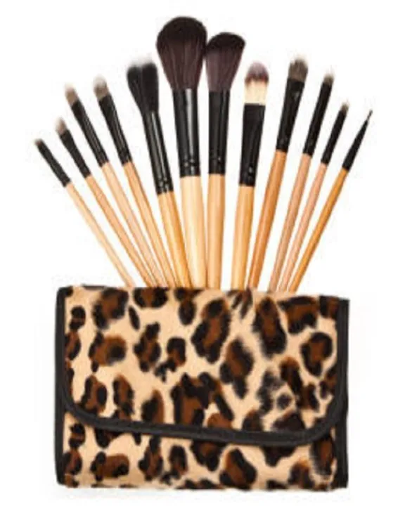 12%20Pieces%20Makeup%20Brushes%20Set%20With%20Beautifull%20Brown%20Cheeta%20Pouch%20For%20Girls%20-%20Image%204