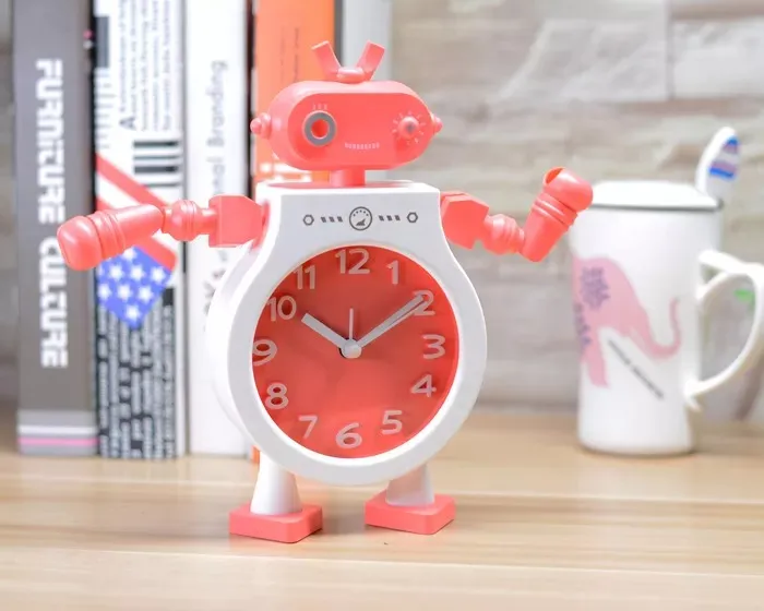 CREATIVE%20ROBOT%20ALARM%20CLOCK%20-%20Image%204