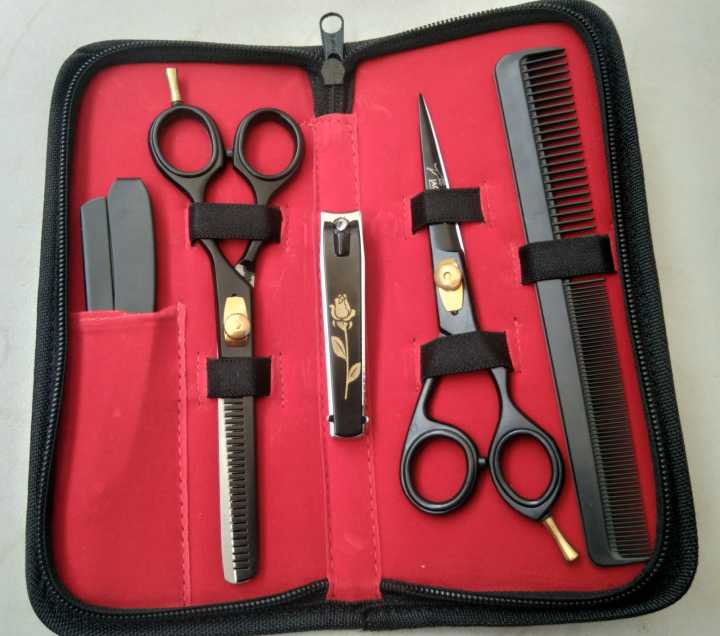 Hair%20Styling%20&%20Cutting%20Barber%20Kit%20-%20Image%203