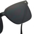 Scratch-Resistant Polarized Sunglasses High-Definition Lightweight Retro Square Frame Sunglasses Anti-Glare Uv Protection Designer Eyewear for Driving Outdoor Activities Men'S Fashion Women'S Fashion. 