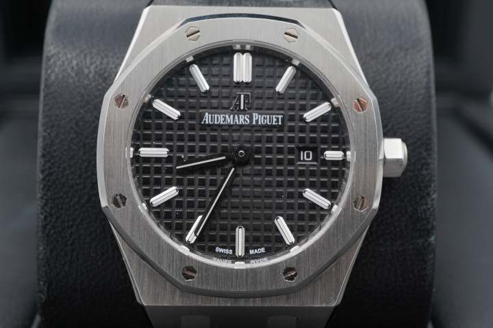 Audemars Piguet Royal Oak 41mm Chronograph Steel Mens WatchAudemars Piguet Royal Oak 41mm Chronograph Steel Mens Watch AUDEMARS PIGUET ROYAL OAK WHITE DAudemars Piguet 67650ST.OO.1261ST.01 Royal Oak Lady 33 mm Stainless Steel Black Dial Complete Set 2021