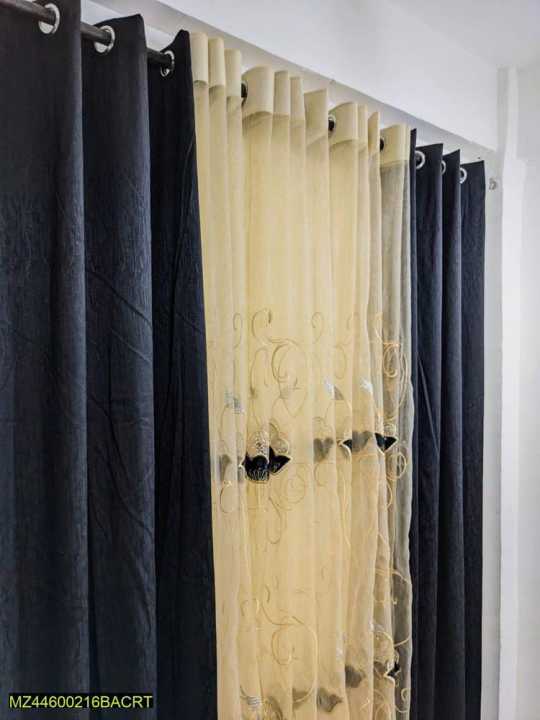 3%20Pcs%20Set%20Of%20Curtains%20-%20Image%203