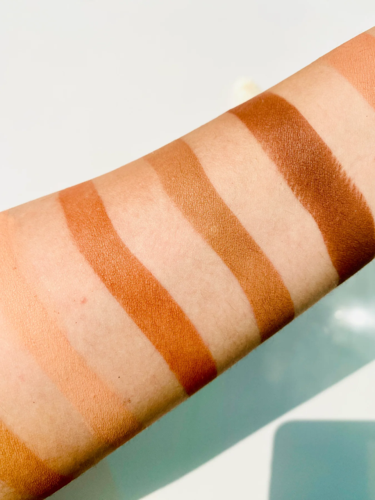 Tv%20Parlour%206%20in%201%20Contour%20kit%20makeup%20Bronzer%20palette%20Creamy%20Concealer%20&%20Contour%20medium%20to%20dark%20shades%20Makeup%20Cosmetic%20Bronzer%20kit%20Women%20Face%20contour%20-%20Image%206