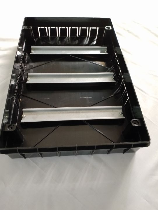 ELBi%20DB%20box%20with%20Cover.%20Available%20for%208.%2016.%2024.%20and%2036%20MCB%20circuit%20breakers.%20NEW.%20DOOR%20LOCK%20BROKEN.%20Made%20in%20TURKEY.%20Best%20for%20general%20use%20&%20Solar%20system.%20Electric%20Distribution%20box.%20-%20Image%208